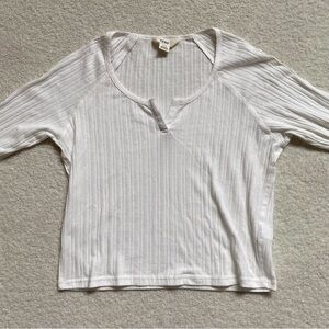 NWOT Aeropostale Y2K Soft Ribbed Notch-Neck Long Sleeve Tee in White - XL